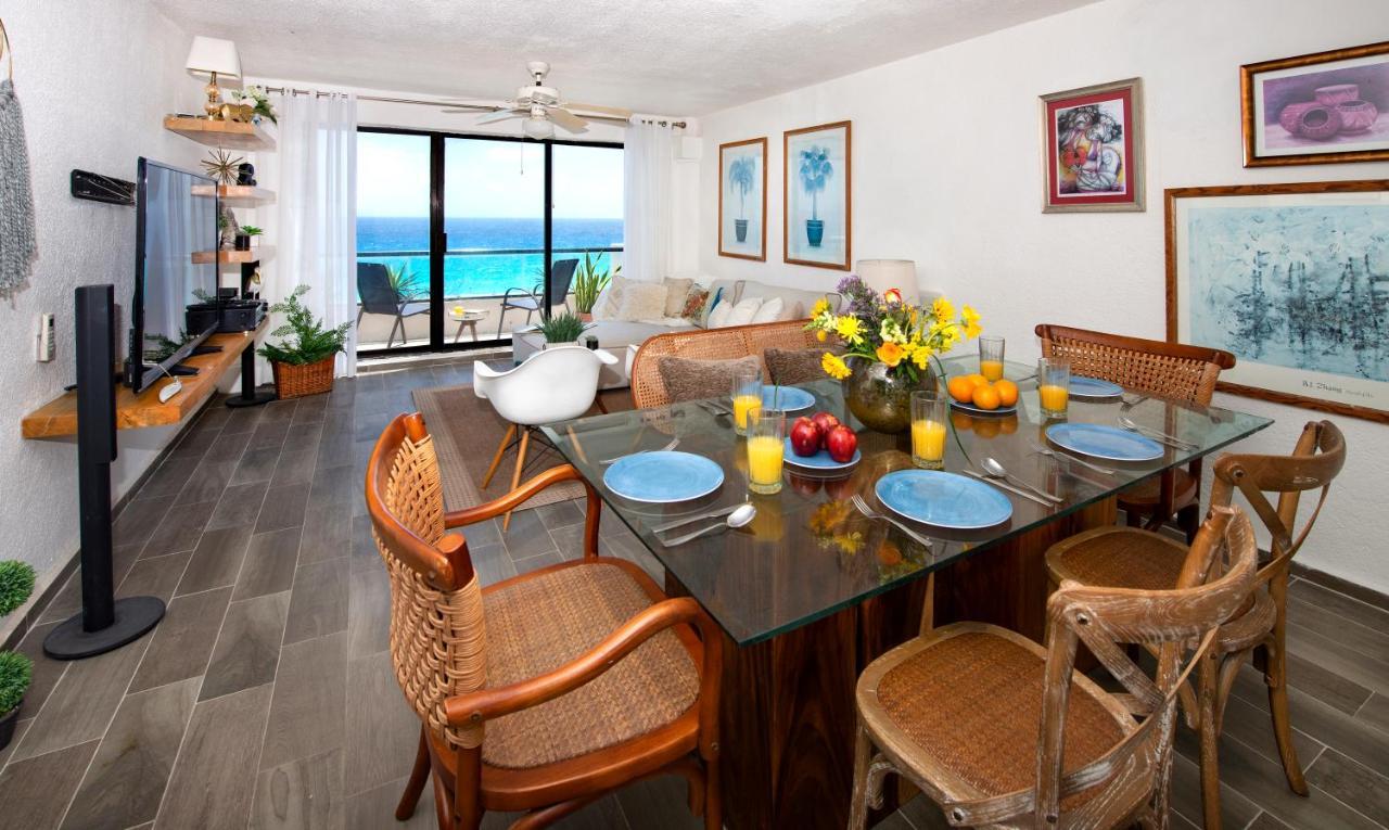 Cozy Ocean Front Penthouse At Marlin Beach Apartment Cancun Exterior photo